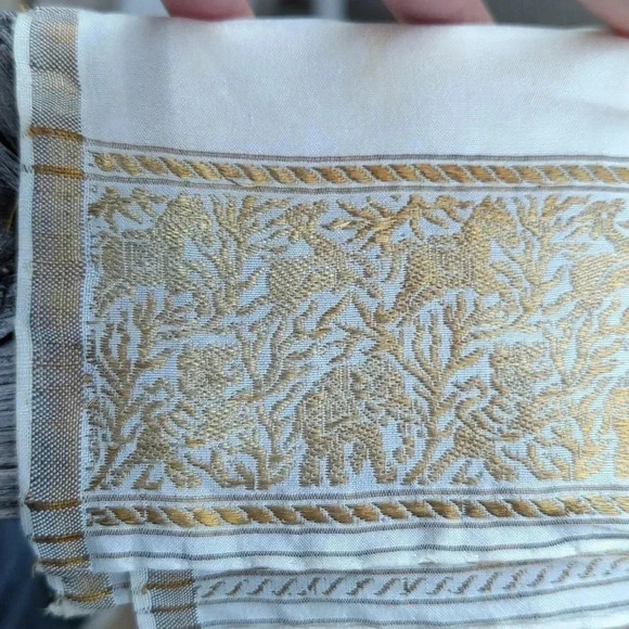 Vintage Silk with real Gold Thread Stole/Shawl - Picture 2 of 4